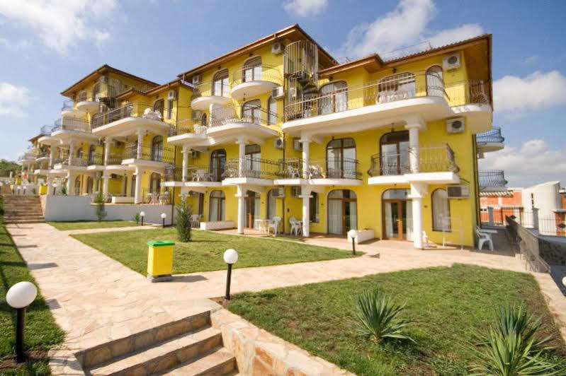 Menada Green Hills Apartments Sozopol Exterior photo