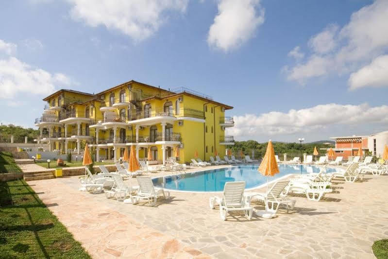 Menada Green Hills Apartments Sozopol Exterior photo